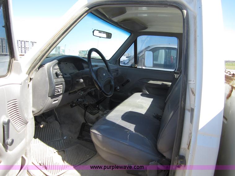 image for item B3268 1996 Ford F350 utility pickup truck