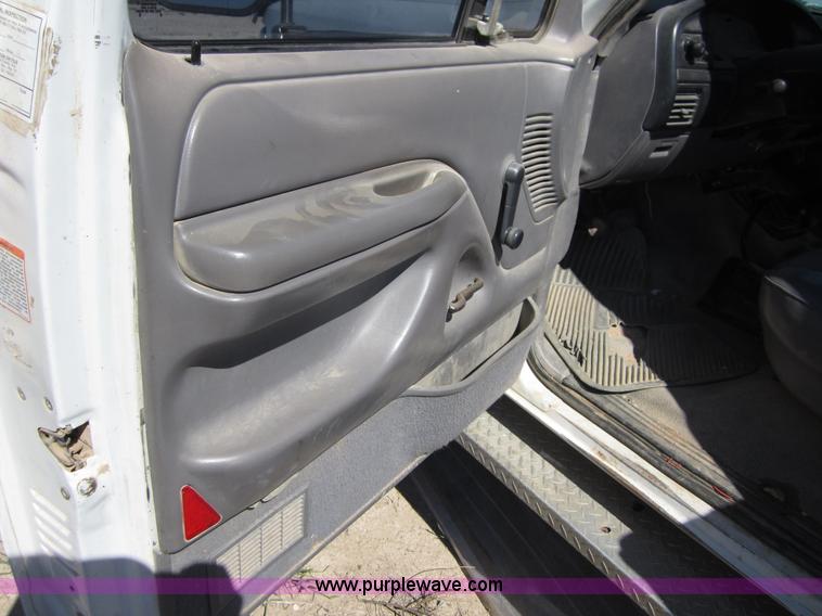image for item B3268 1996 Ford F350 utility pickup truck