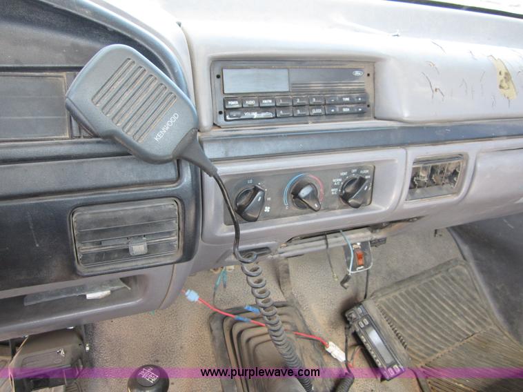 image for item B3268 1996 Ford F350 utility pickup truck