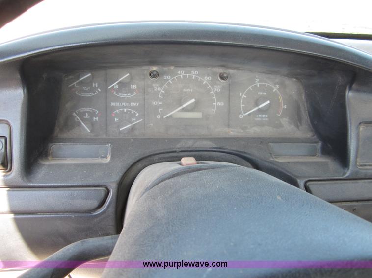 image for item B3268 1996 Ford F350 utility pickup truck