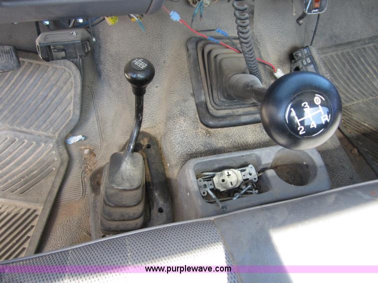 image for item B3268 1996 Ford F350 utility pickup truck