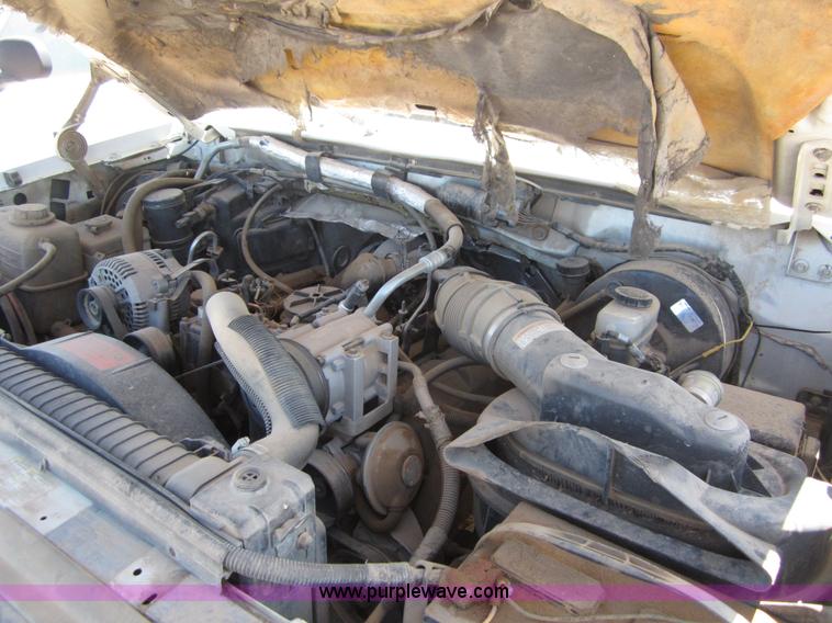 image for item B3268 1996 Ford F350 utility pickup truck