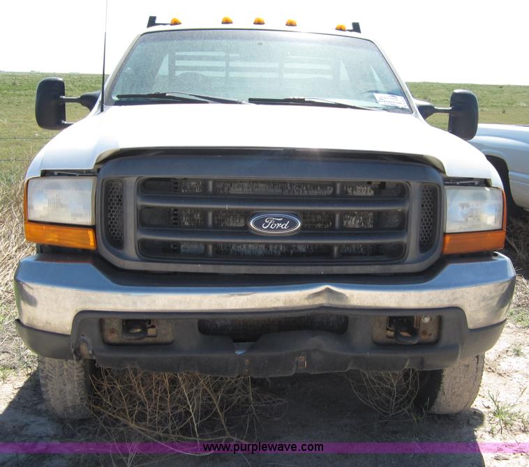 image for item B3270 1999 Ford F350 Super Duty flatbed pickup truck
