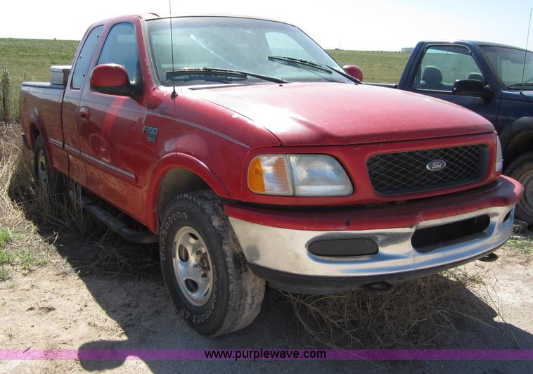 image for item B3272 1998 Ford F150 pickup truck