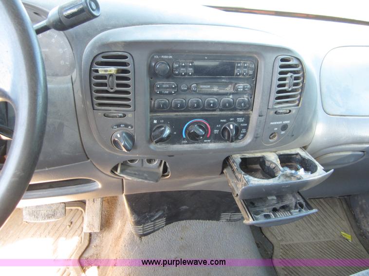 image for item B3272 1998 Ford F150 pickup truck