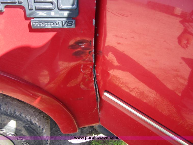 image for item B3272 1998 Ford F150 pickup truck