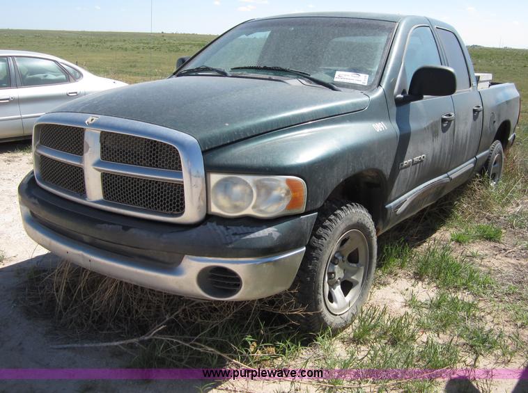 image for item B3276 2002 Dodge Ram 1500 pickup truck