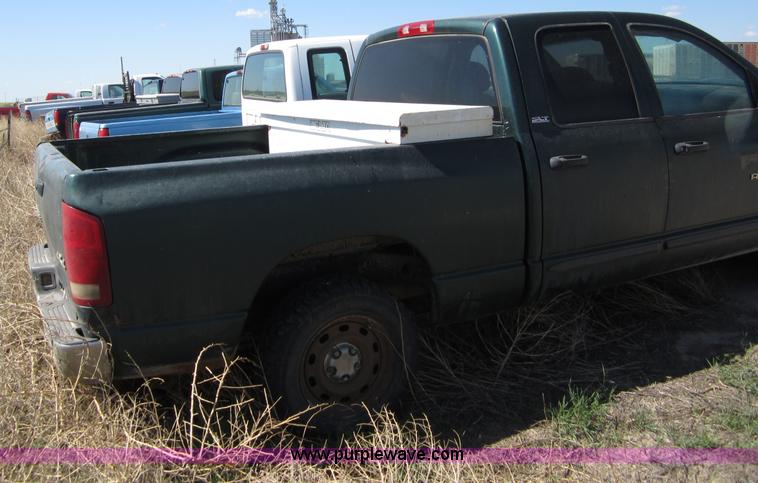 image for item B3276 2002 Dodge Ram 1500 pickup truck