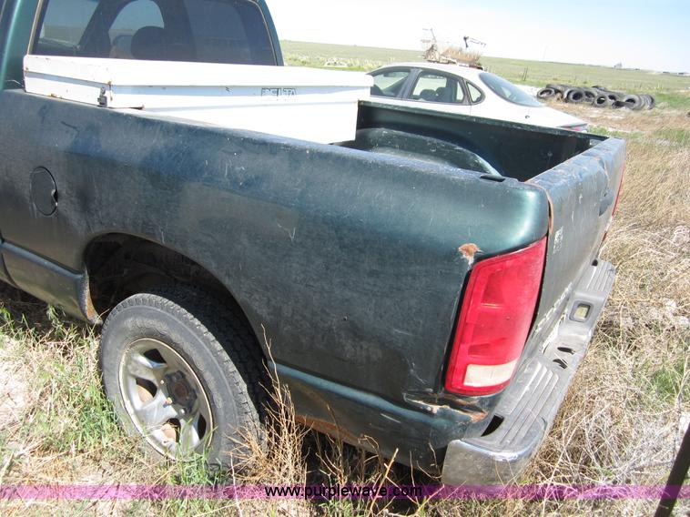 image for item B3276 2002 Dodge Ram 1500 pickup truck