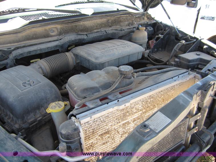 image for item B3276 2002 Dodge Ram 1500 pickup truck