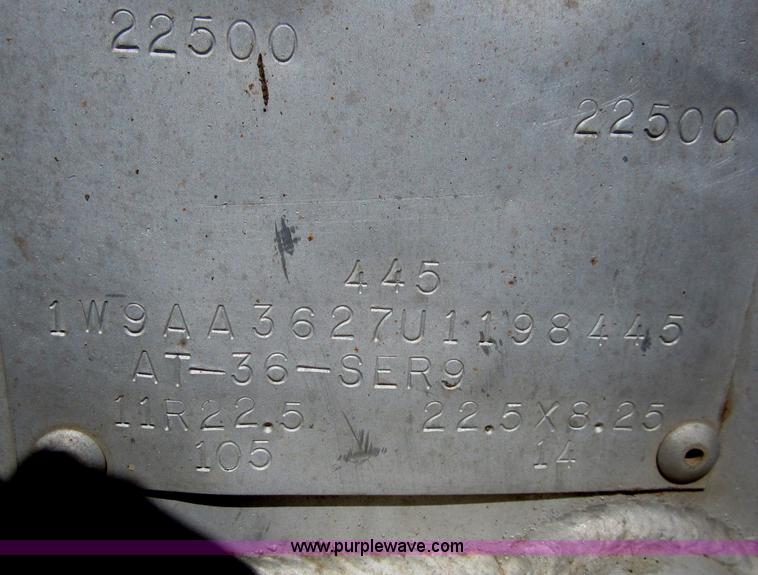 image for item B3278 1997 Warren 40' feed trailer