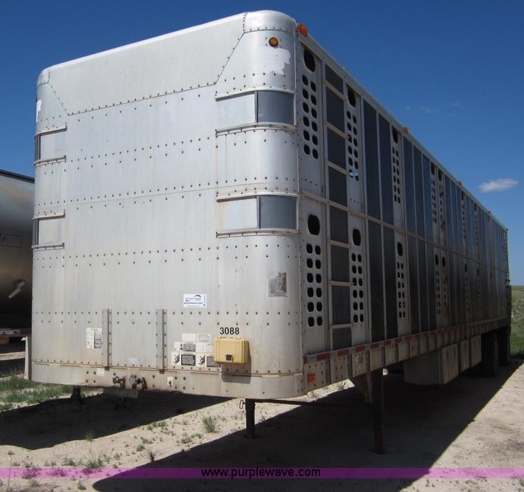 image for item B3279 1996 Wilson 53' hog trailer