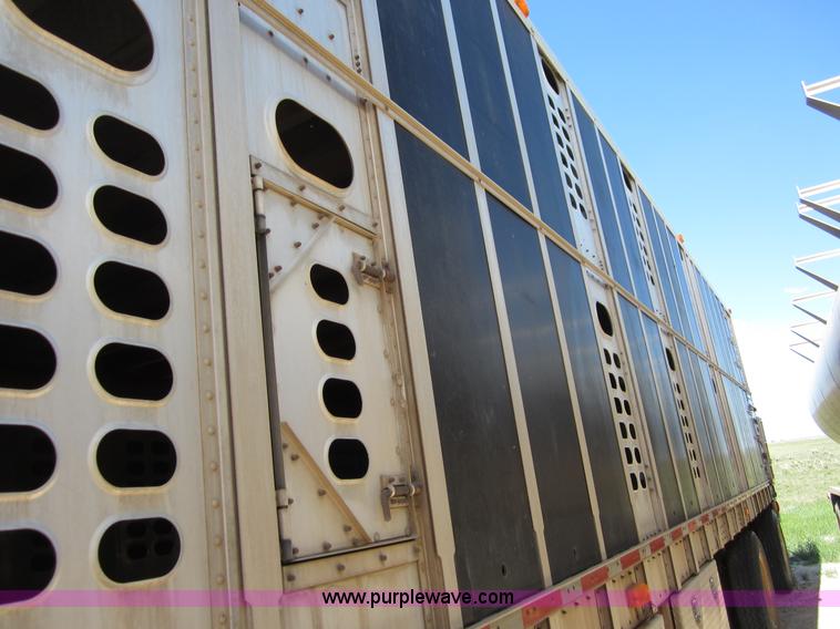 image for item B3279 1996 Wilson 53' hog trailer