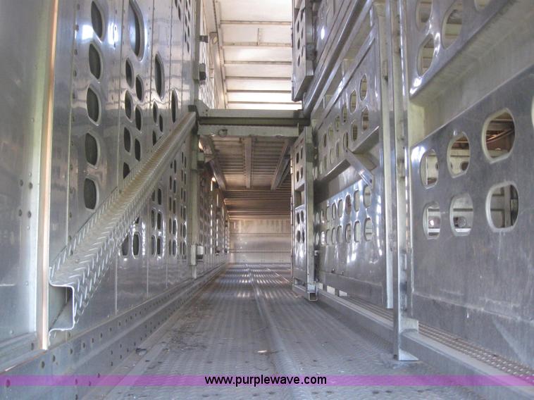 image for item B3279 1996 Wilson 53' hog trailer