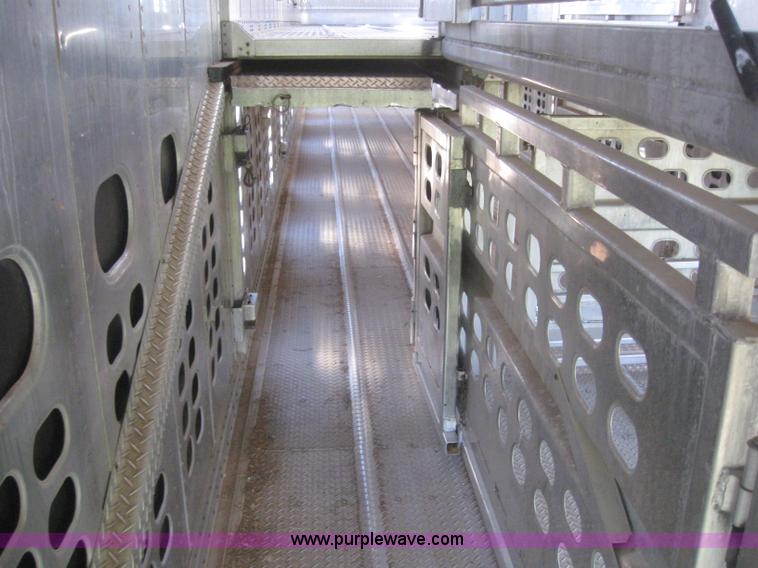 image for item B3279 1996 Wilson 53' hog trailer