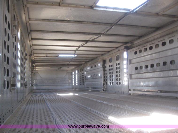 image for item B3279 1996 Wilson 53' hog trailer