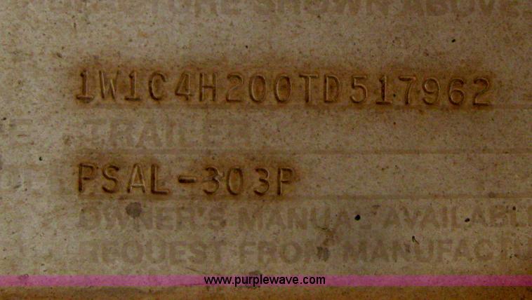 image for item B3279 1996 Wilson 53' hog trailer