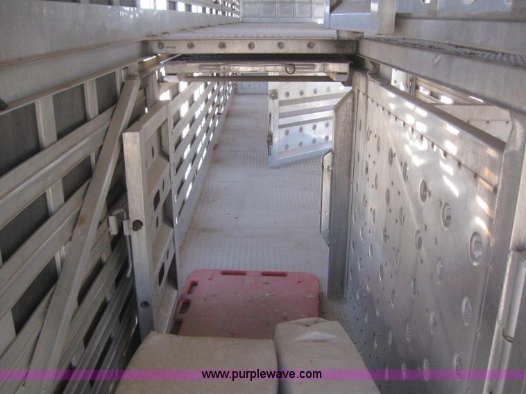 image for item B3282 1998 Eby 53' hog trailer