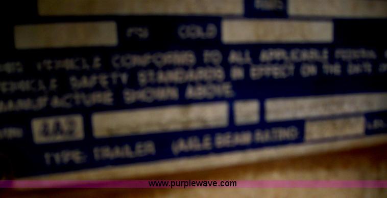 image for item B3282 1998 Eby 53' hog trailer