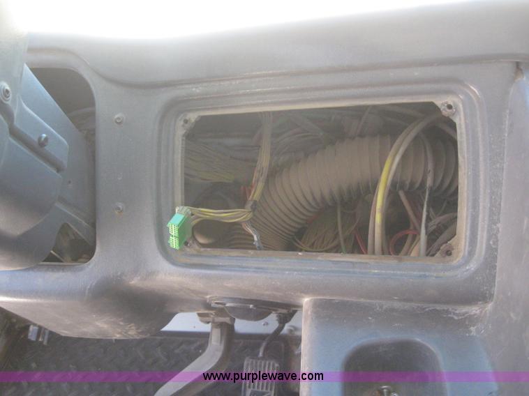 image for item B3283 2006 Freightliner Condor truck