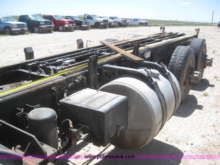 image for item B3283 2006 Freightliner Condor truck