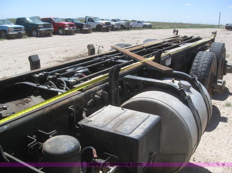 image for item B3283 2006 Freightliner Condor truck