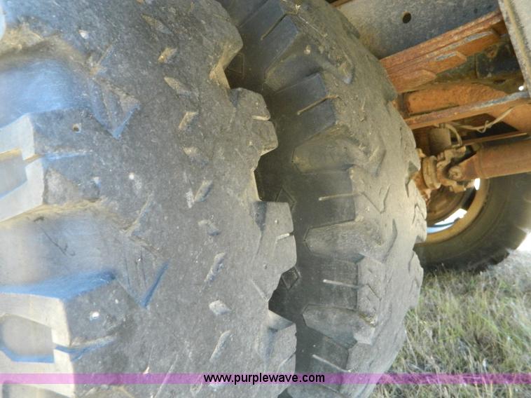 image for item B3737 1985 Chevrolet 60 school bus