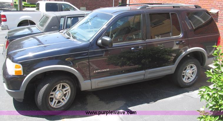 image for item B5149 2002 Ford Explorer XLT SUV