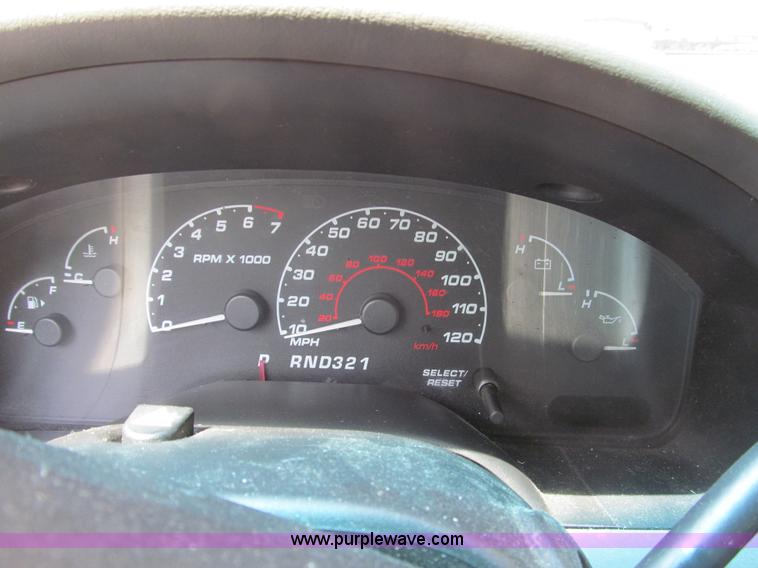 image for item B5149 2002 Ford Explorer XLT SUV