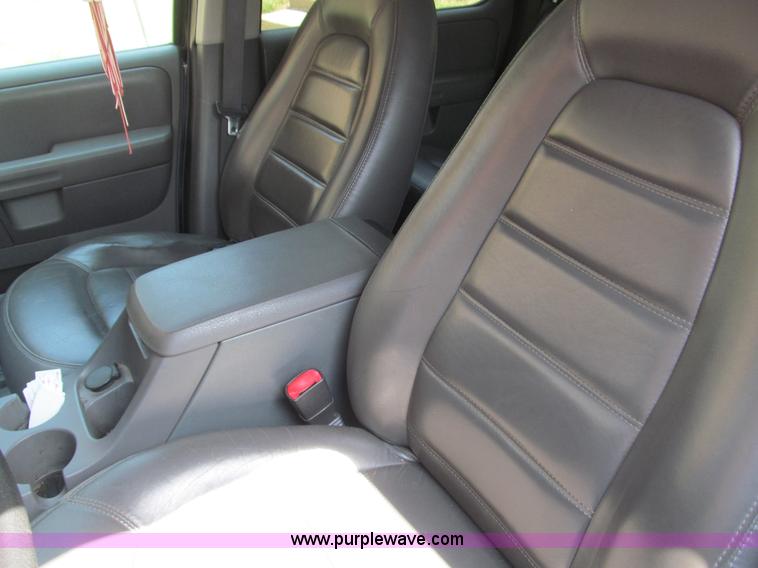 image for item B5149 2002 Ford Explorer XLT SUV