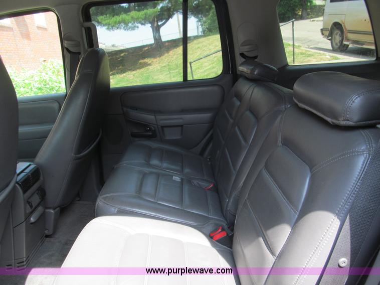 image for item B5149 2002 Ford Explorer XLT SUV