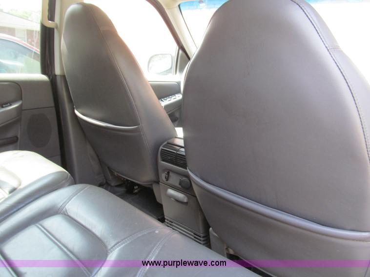 image for item B5149 2002 Ford Explorer XLT SUV