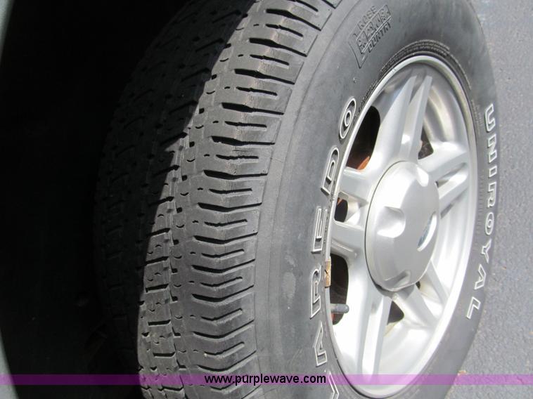 image for item B5149 2002 Ford Explorer XLT SUV