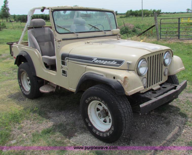 image for item B7287 1974 Jeep Renegade SUV