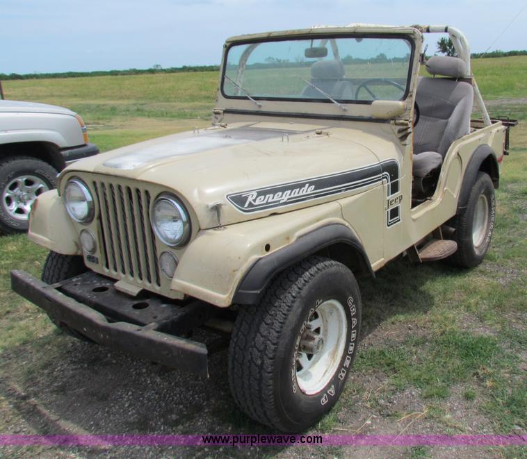 image for item B7287 1974 Jeep Renegade SUV