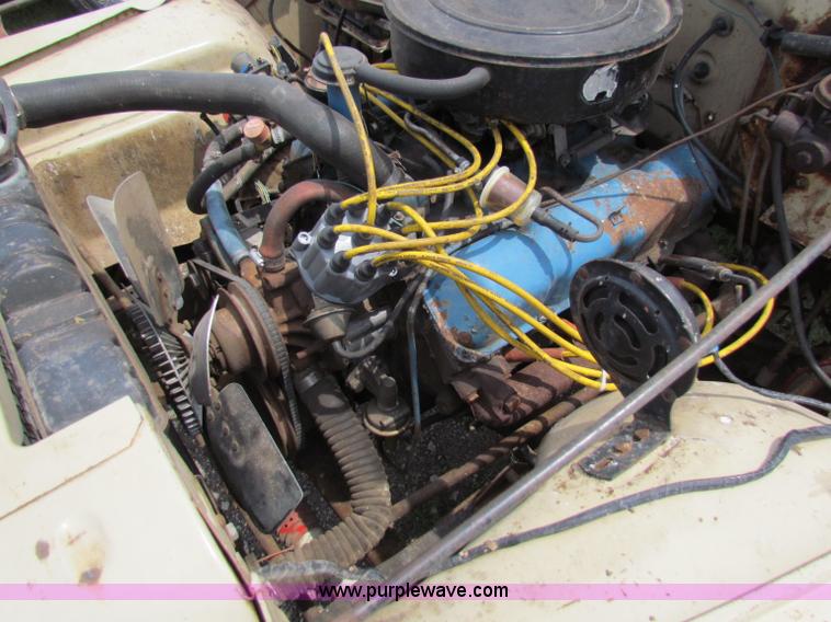 image for item B7287 1974 Jeep Renegade SUV