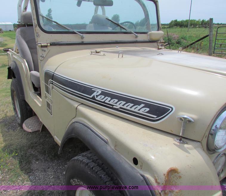 image for item B7287 1974 Jeep Renegade SUV