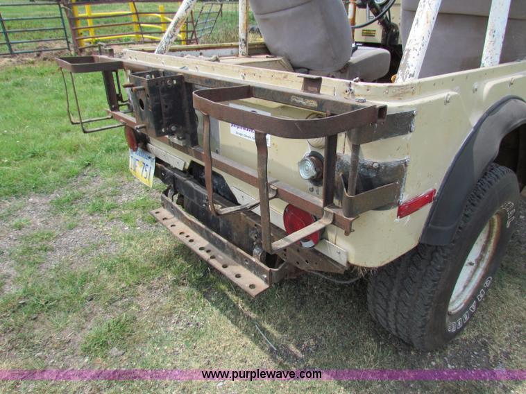 image for item B7287 1974 Jeep Renegade SUV