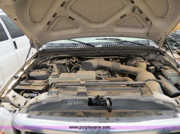 image for item B7503 1999 Ford F250 Super Duty extended cab pickup truck