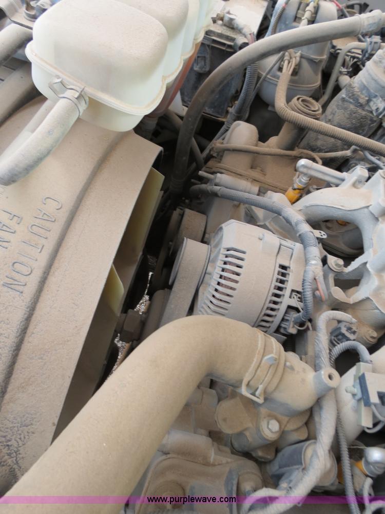 image for item B7503 1999 Ford F250 Super Duty extended cab pickup truck