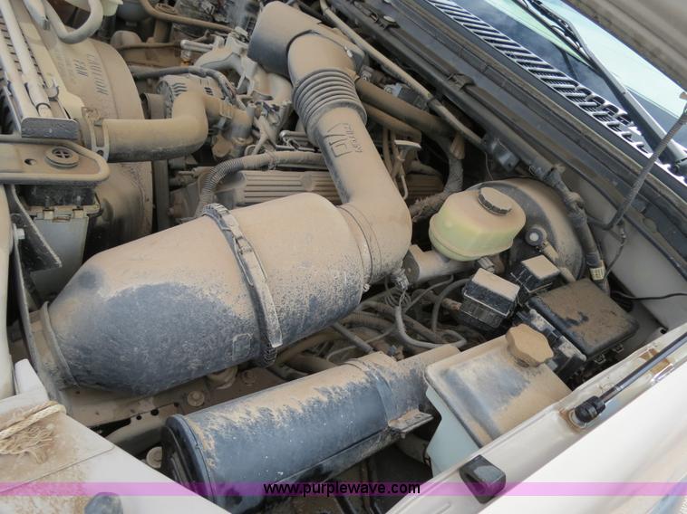 image for item B7503 1999 Ford F250 Super Duty extended cab pickup truck