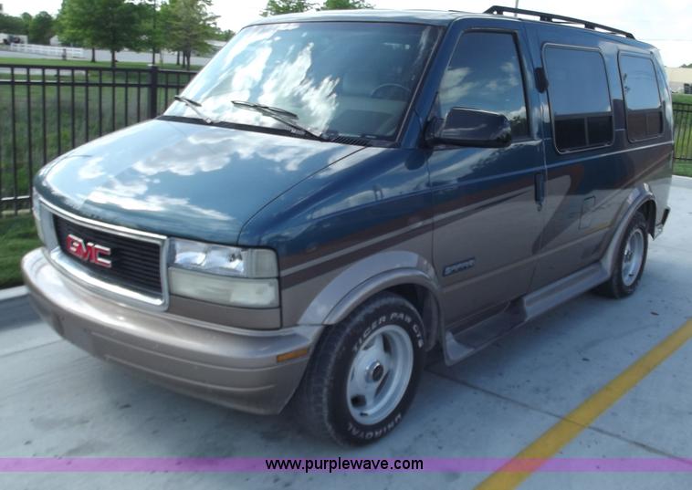 image for item C2022 1995 GMC Safari SL luxury limited van