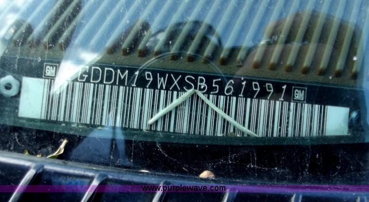 image for item C2022 1995 GMC Safari SL luxury limited van