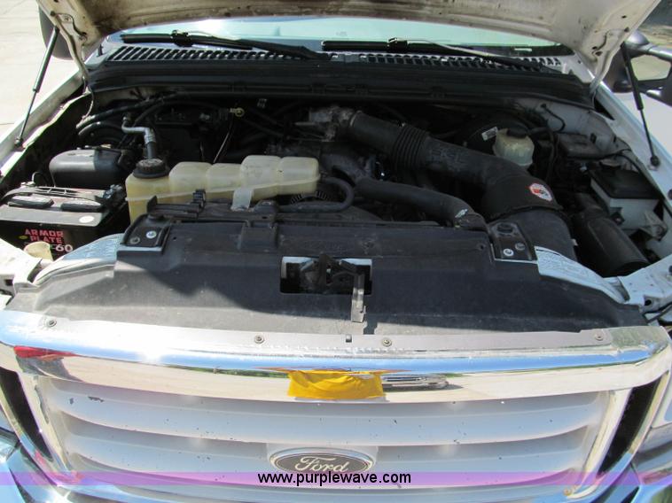 image for item C2195 1999 Ford F250 Super Duty extended cab pickup truck