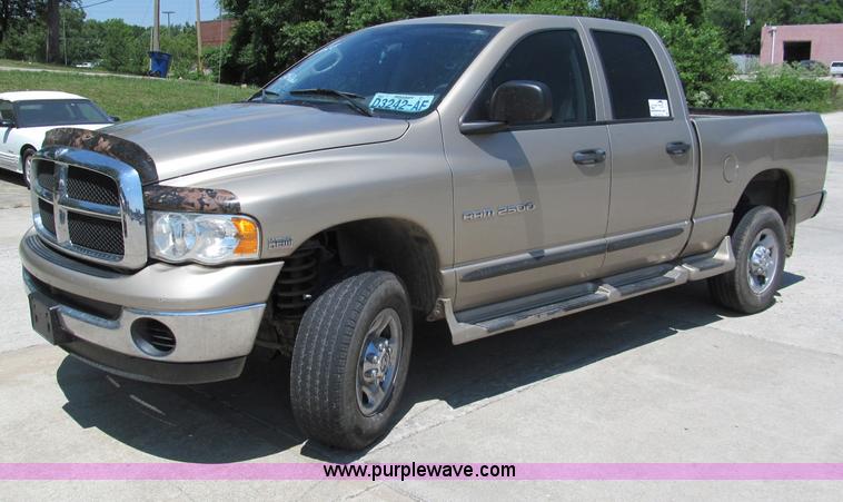 image for item C2197 2004 Dodge Ram 2500HD SLT quad cab pickup truck