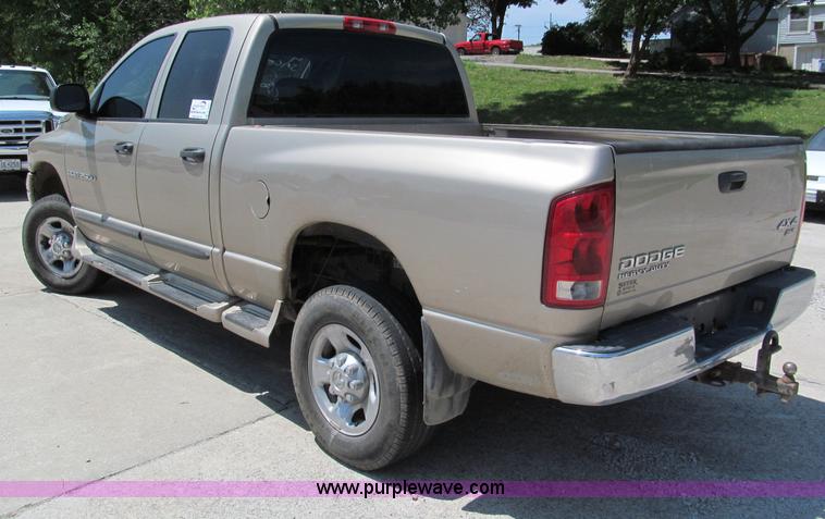 image for item C2197 2004 Dodge Ram 2500HD SLT quad cab pickup truck