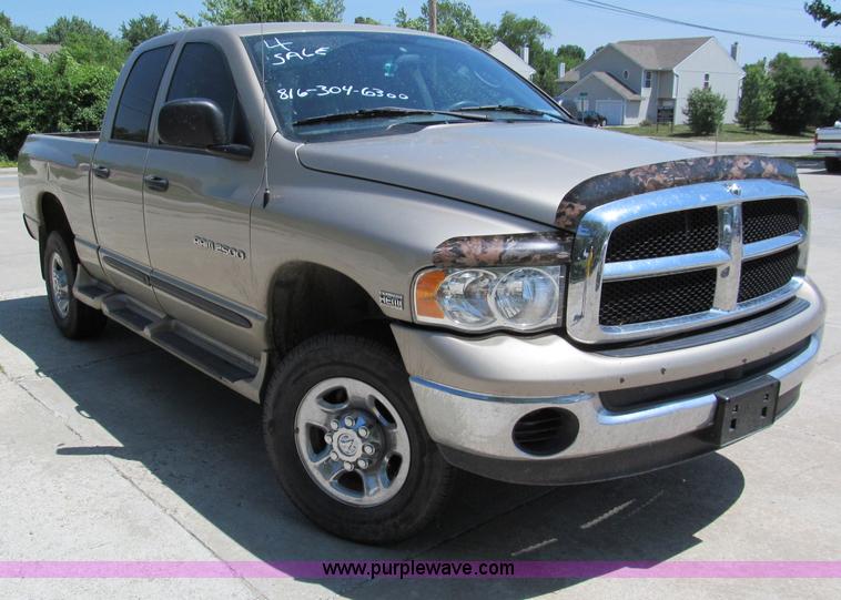 image for item C2197 2004 Dodge Ram 2500HD SLT quad cab pickup truck