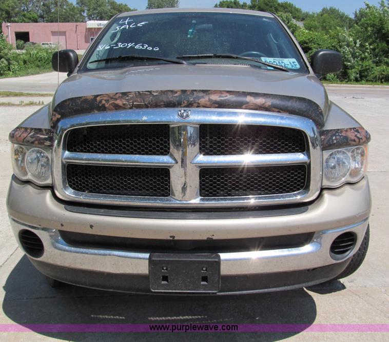 image for item C2197 2004 Dodge Ram 2500HD SLT quad cab pickup truck