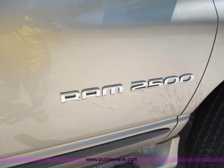 image for item C2197 2004 Dodge Ram 2500HD SLT quad cab pickup truck