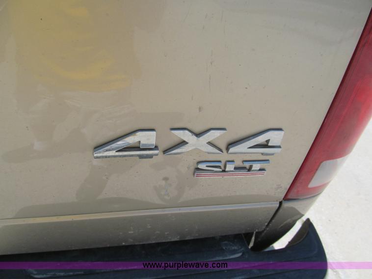 image for item C2197 2004 Dodge Ram 2500HD SLT quad cab pickup truck